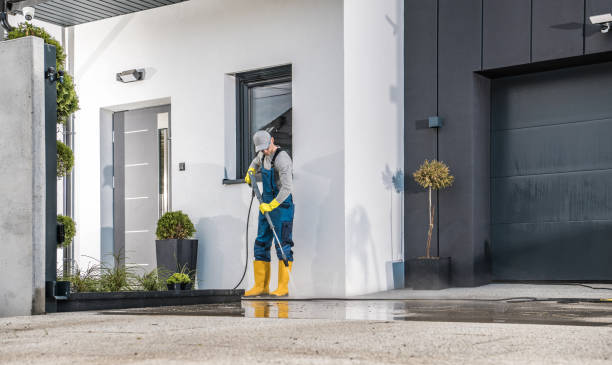 Best Sidewalk and Walkway Cleaning  in Grove City, FL